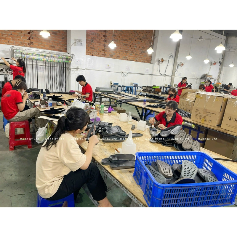 Sản xuất dép da bò thật giá tận xưởng 409010