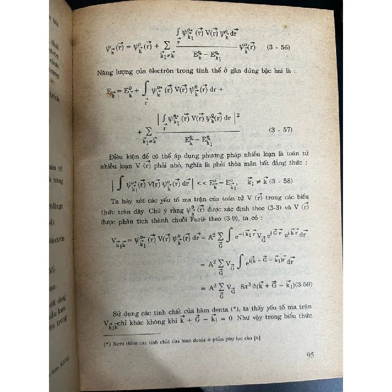 Vật lí chất rắn - Nguyễn Thế Khôi, Nguyễn Hữu Mình 700878