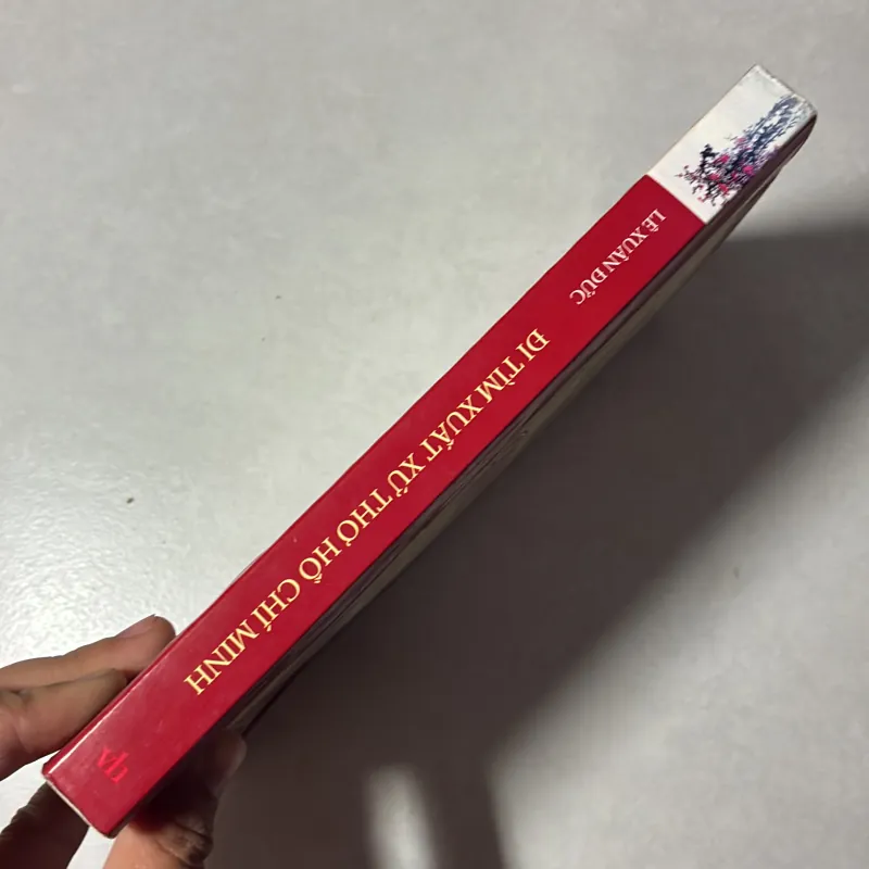 Đi tìm xuất xứ thơ Hồ Chí Minh - Lê Xuân Đức 796284