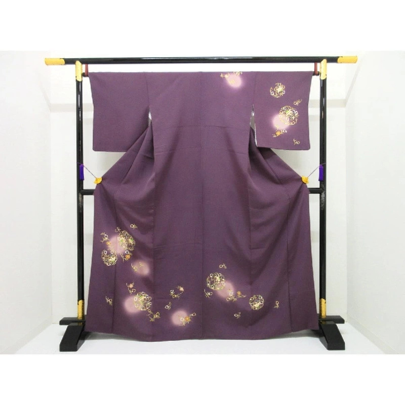 Áo kimono thăm viếng, trang trí vàng Yuzen, thêu bo màu 883401