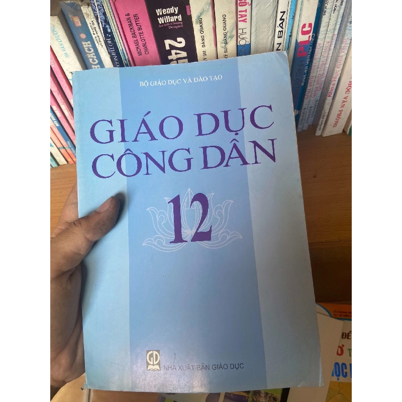 (Sách cũ SCGR) Giáo Dục Công Dân 12 2009 Tham khảo - luyện thi VAVO-AK1T3 Blogmeo090426 1016209