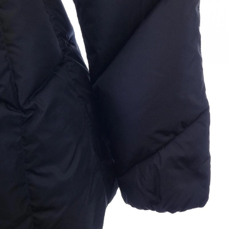 Áo khoác lông vũ MONCLER ROELAN 630345