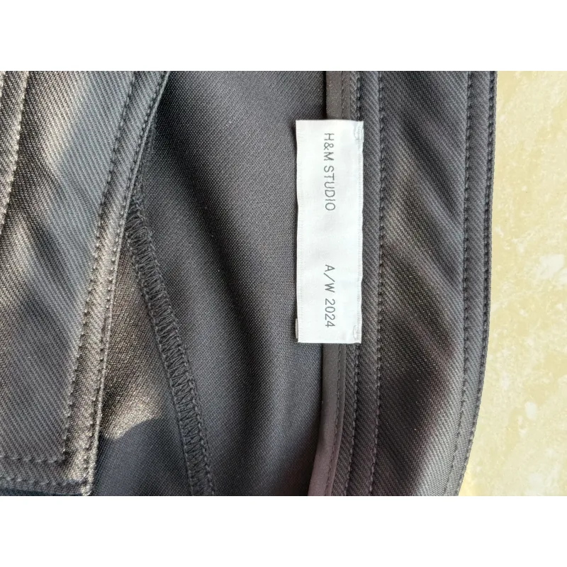 Combo 2 quần dài đen của MUJI và H&M 1025648