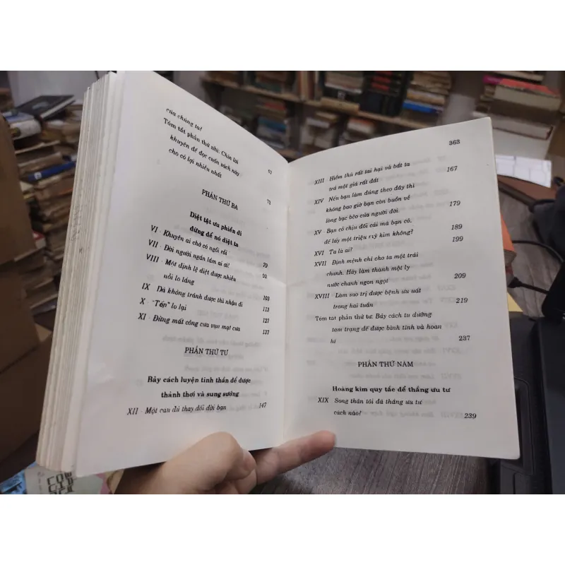Sách: Quẳng gánh lo đi và vui sống (B1) Tác giả: Dale Carnegie 696703