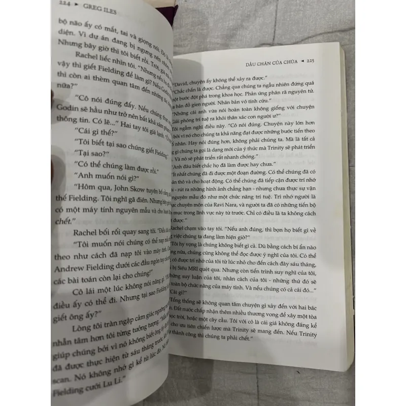 Dấu chân của chúa - Greg Iles. 701123