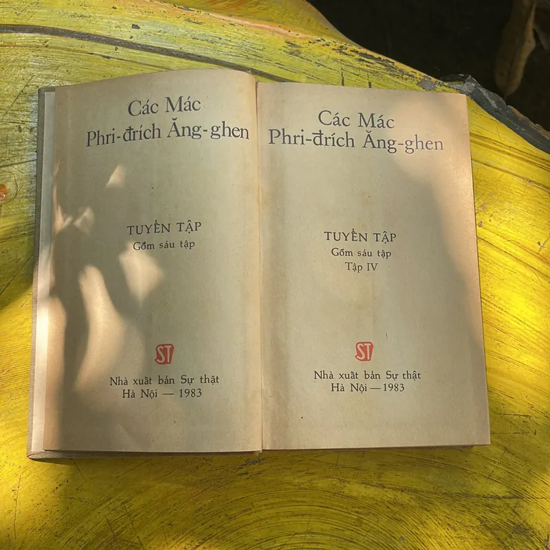 MÁC - ĂNG-GHEN TUYỂN TẬP- (5 cuốn)- nhà xuất bản sự thật 1983 713228