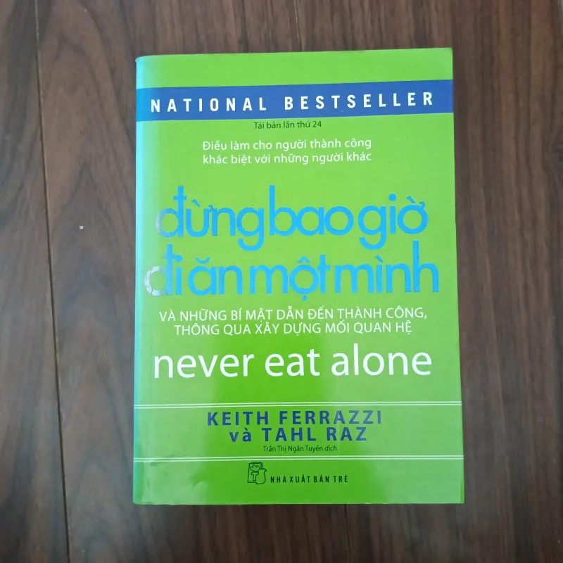 Đừng bao giờ đi ăn một mình 756841