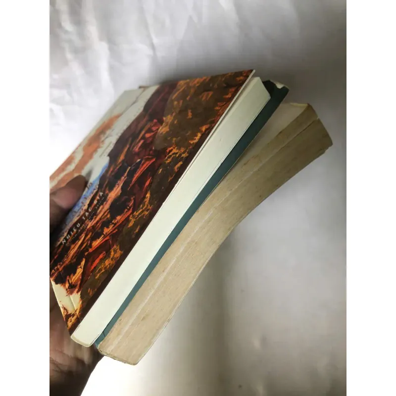 Truyện ngắn Úc & Đất ở rãnh Bạch Đàn 1020829