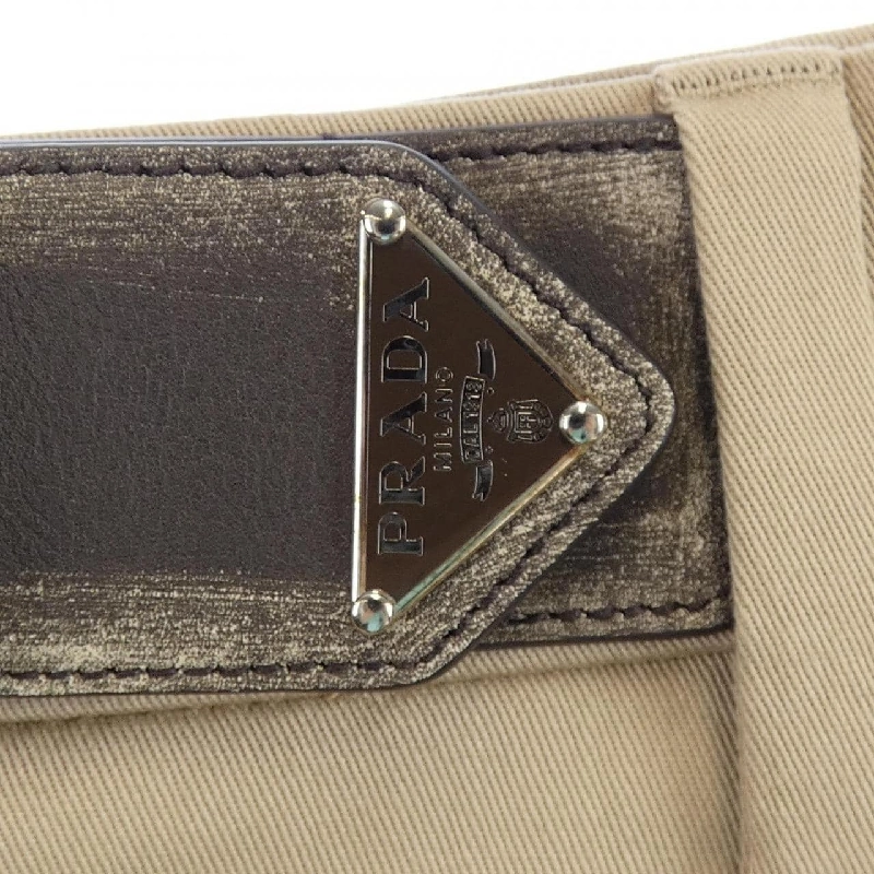Quần short PRADA P275GK S222 108I 649109