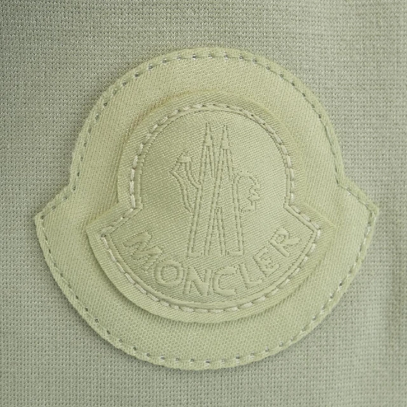 Quần MONCLER J10938H00015 M3988 648541