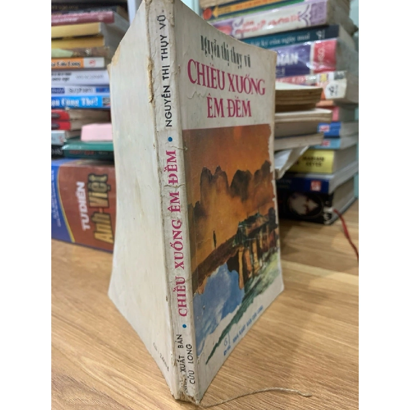 Chiều xuống êm đềm -Nguyễn Thị Thuỵ Vũ 751090