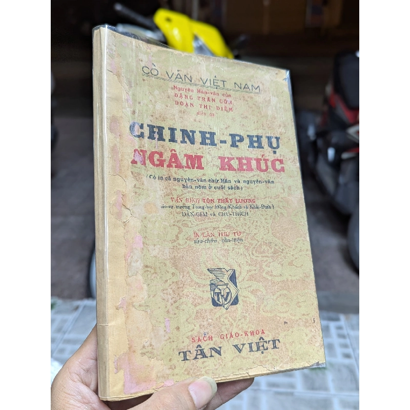 Chinh Phụ Ngâm Khúc - Tôn Thất Lương dẫn giải và chú thích 132928