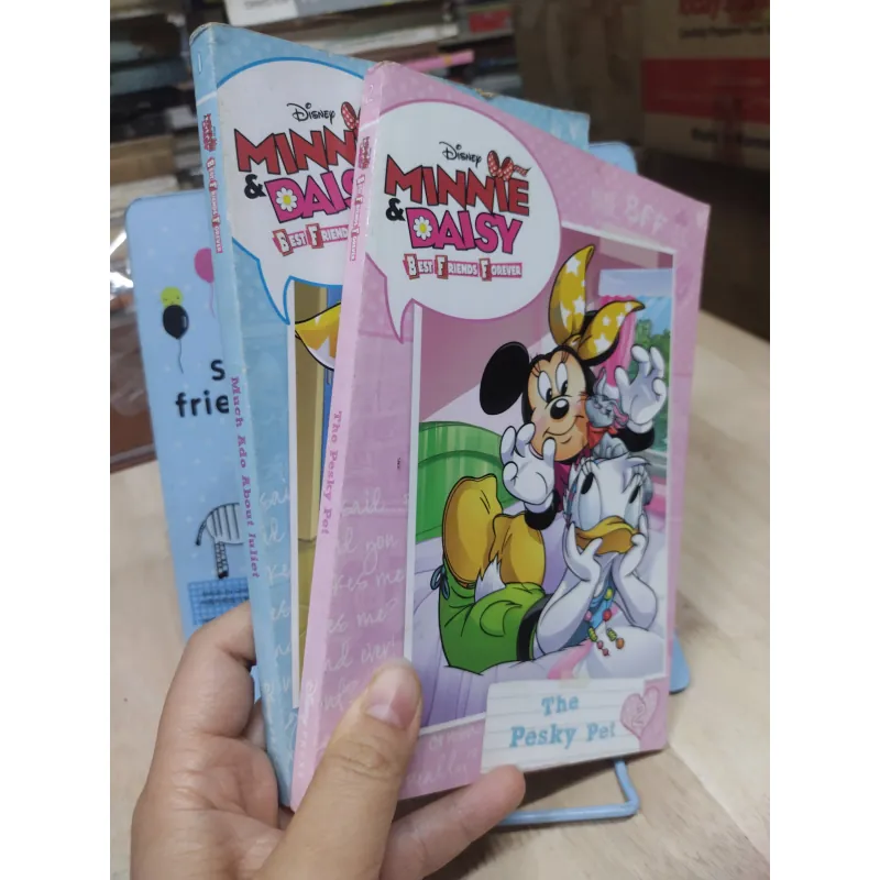Sách ngoại văn: Combo 2 cuốn Minnie & Daisy Best Friend Forever 972681