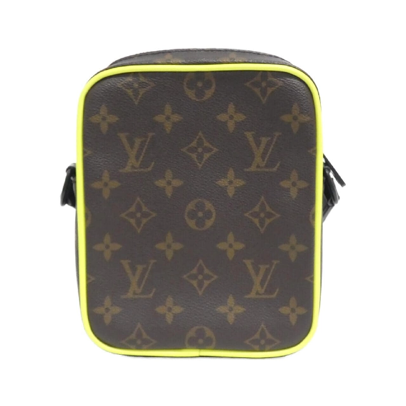 Túi đeo vai Louis Vuitton Monogram Christopher Wearable Wallet M80793 613767
