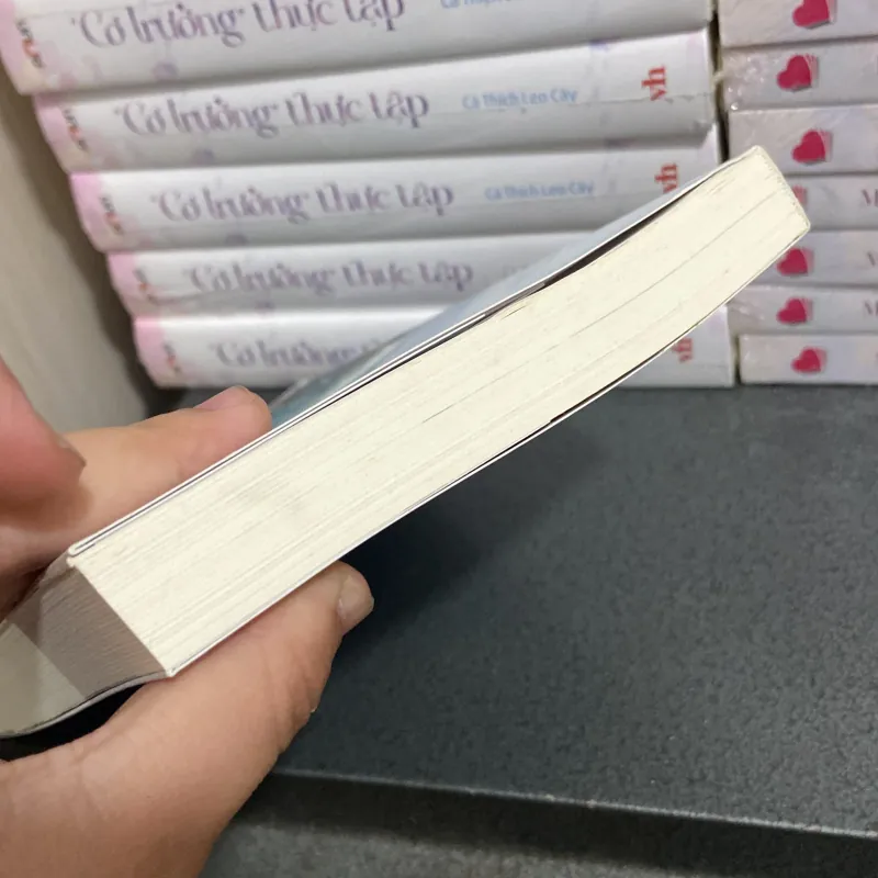 (Tản văn) - Gấm Hoa Giữa Đời - An Ni Bảo Bối ( bản thường ) 990682