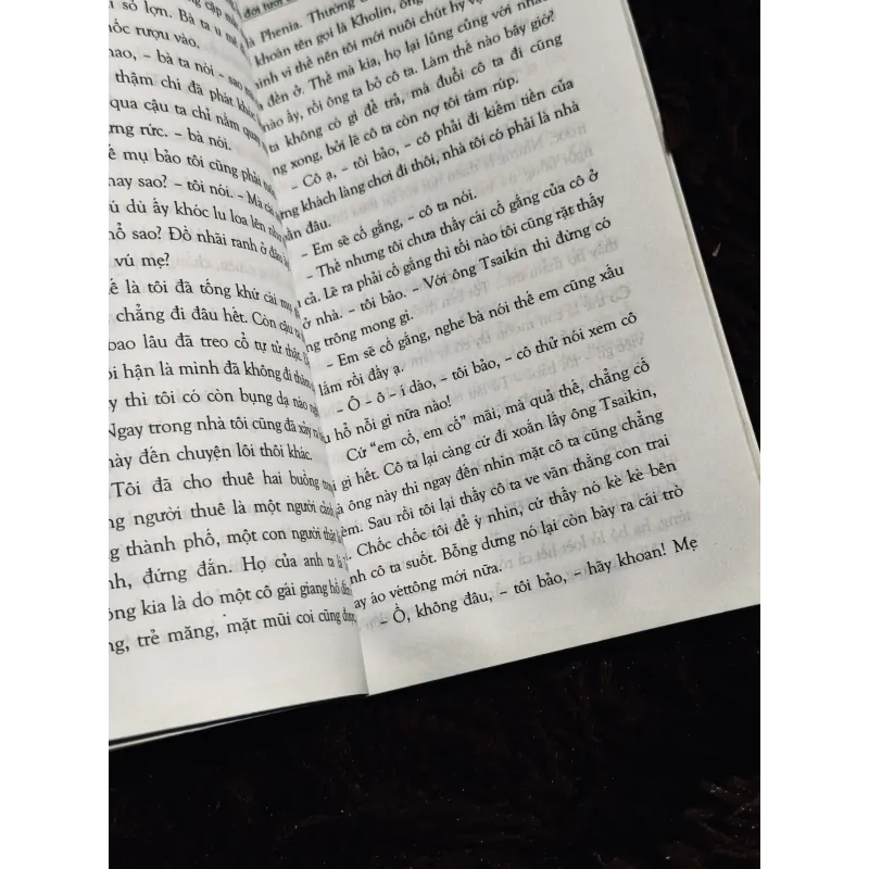 Những lối đi dưới hàng cây tăm tối 993152