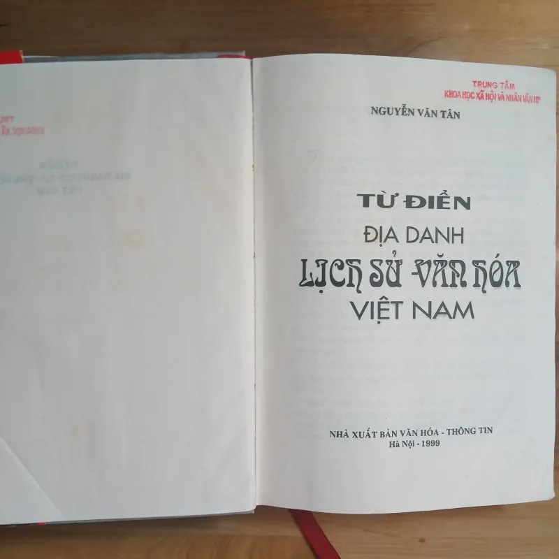 Từ Điển Địa Danh Lịch Sử Văn Hóa Việt Nam - Nguyễn Văn Tân 788011