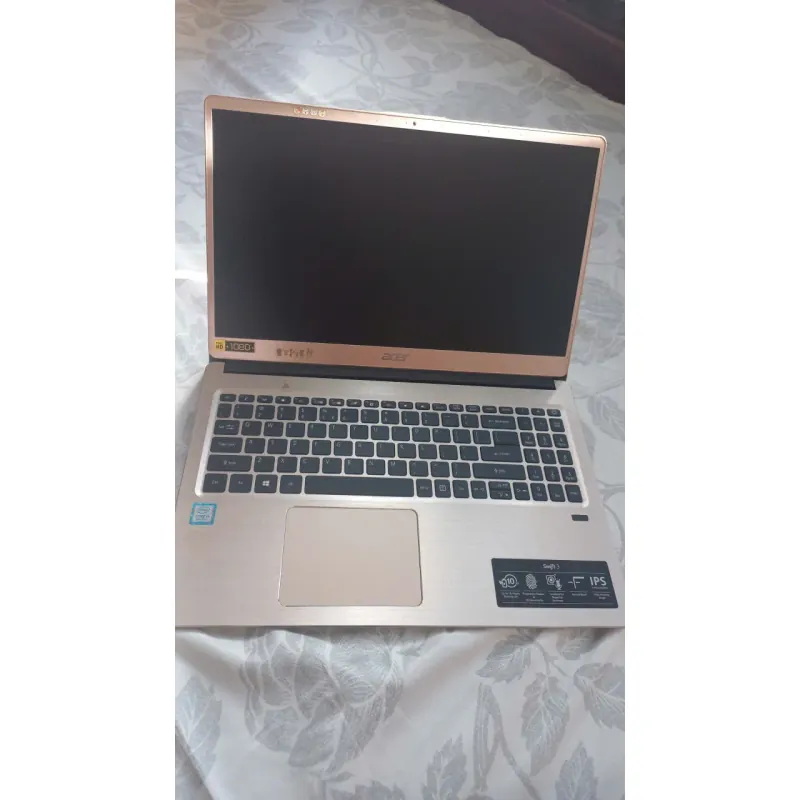 Acer Swift 3 Intel Core i3 4 GB 1 TB HDD Vàng hồng Đã sử dụng 752025