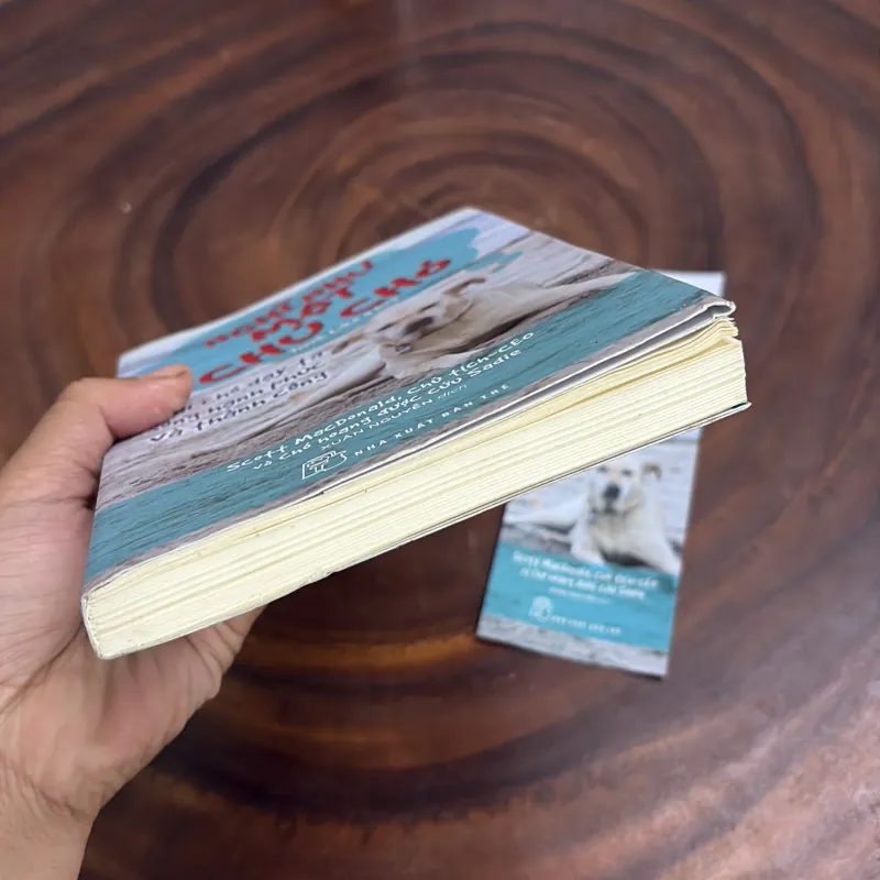II Nghĩ Như Một Chú Chó _ Loài Chó Dạy Ta Sống Hạnh Phúc Và Thành Công - SCOTT MACDONALD 976345
