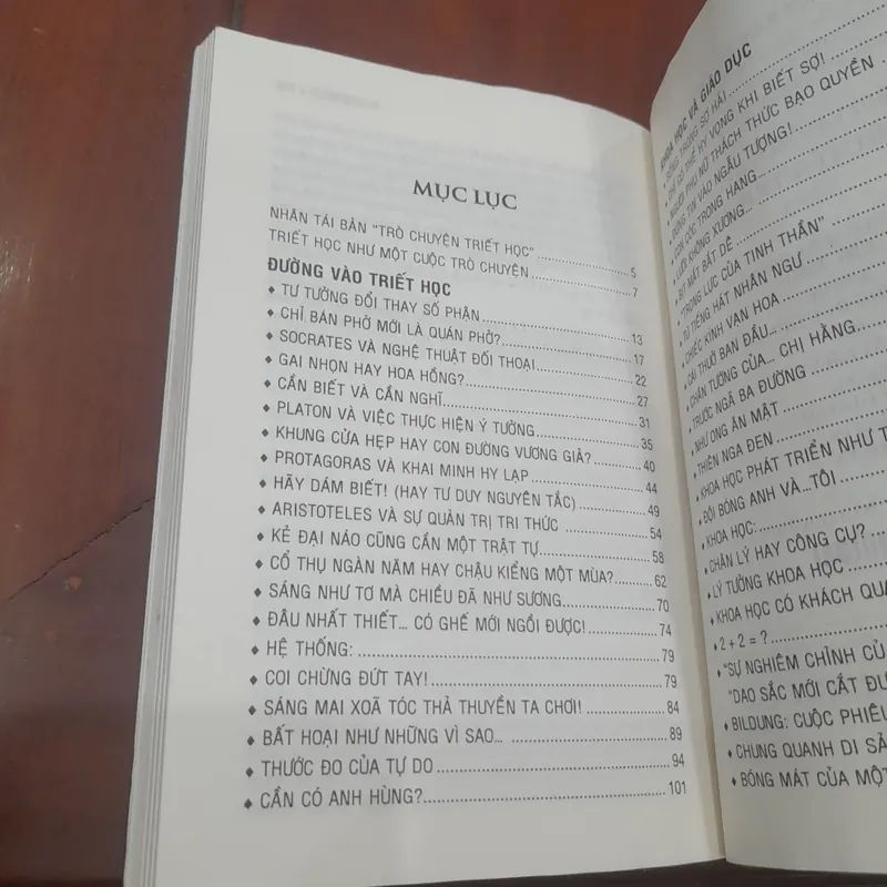 Bùi Văn Nam Sơn - TRÒ CHUYỆN TRIẾT HỌC, tập một 569422