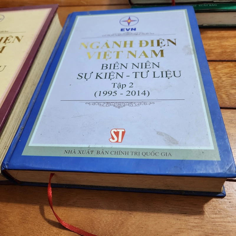Ngành điện Việt Nam biên niên sự kiện 1894-2014 | khổ to bìa cứng 550347