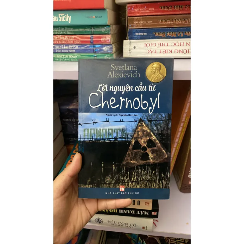 Lời nguyện cầu từ Chernobyl - Svellana Alexievic 759099