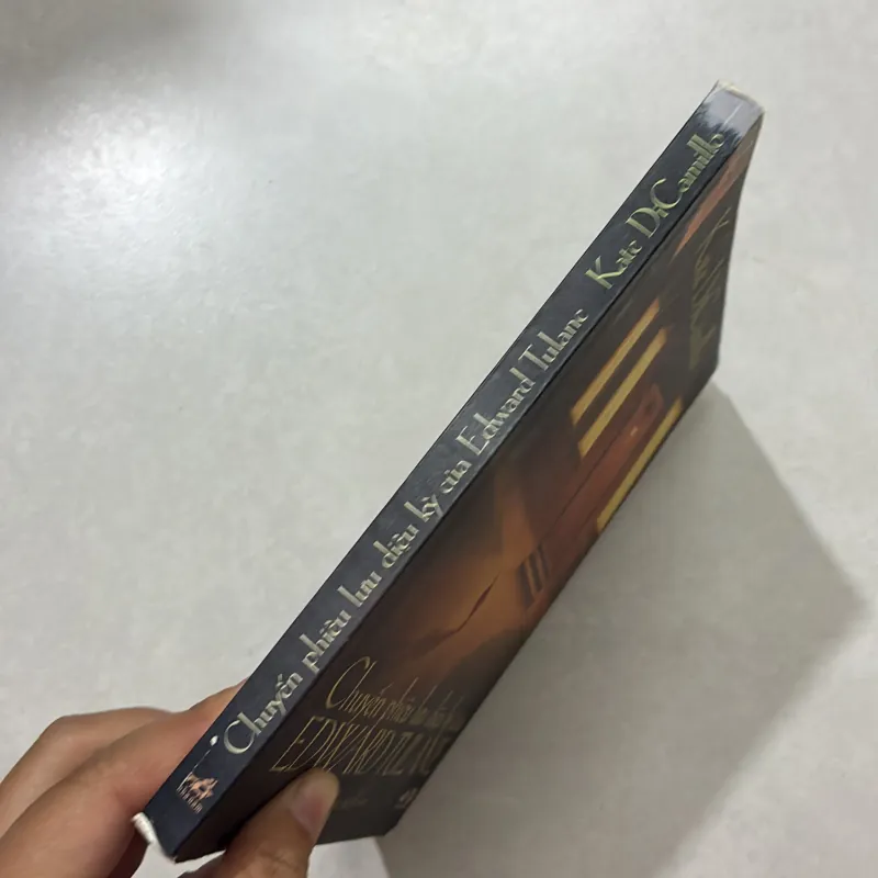 Chuyến phiêu lưu diệu kỳ của Edward Tulane - Kate DiCamilo (t01) 751033