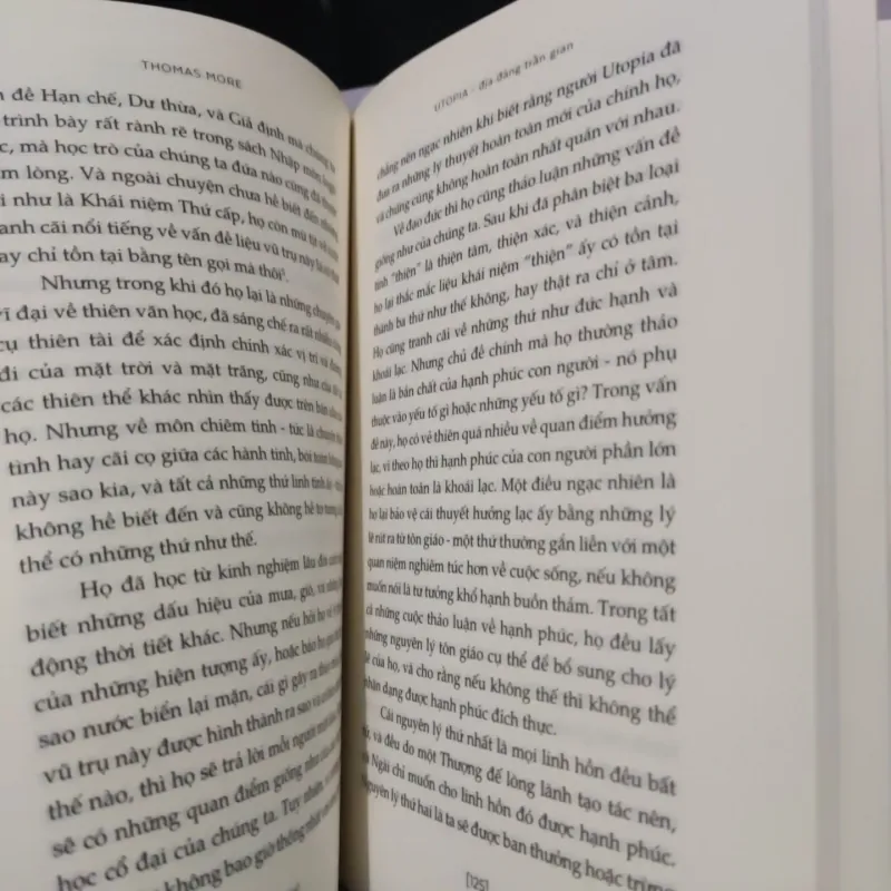 Utopia - Thomas Moore (Mới 90%) 989662