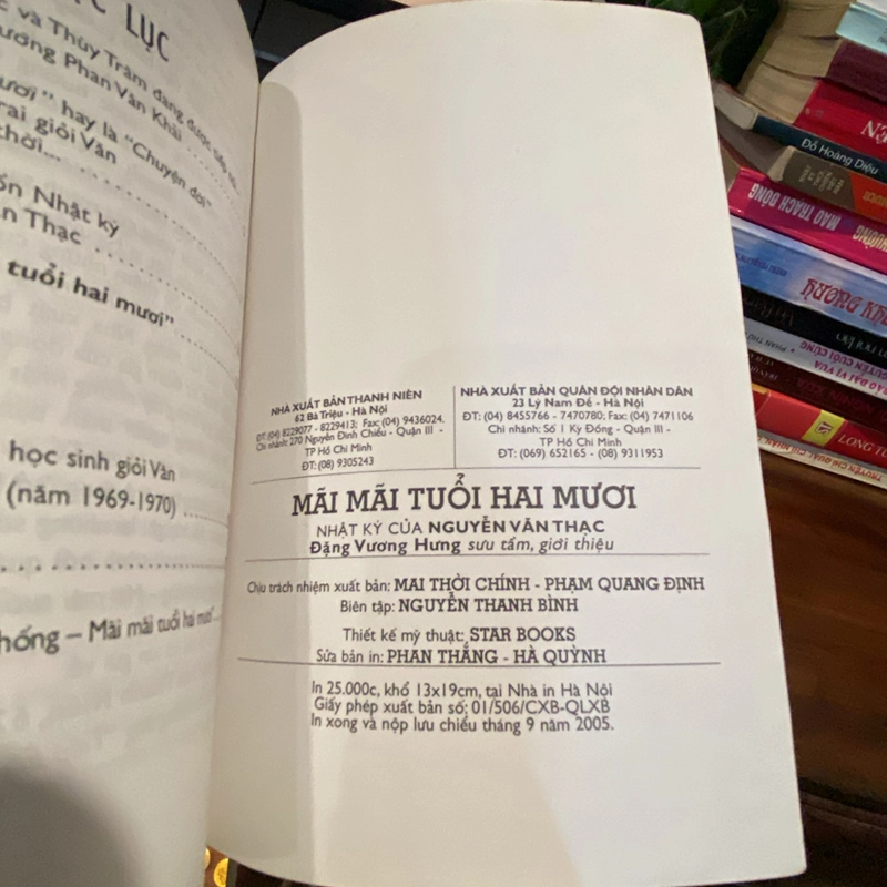 MÃI MÃI TUỔI HAI MƯƠI - NGUYỄN VĂN THẠC (XB 2005) 463237