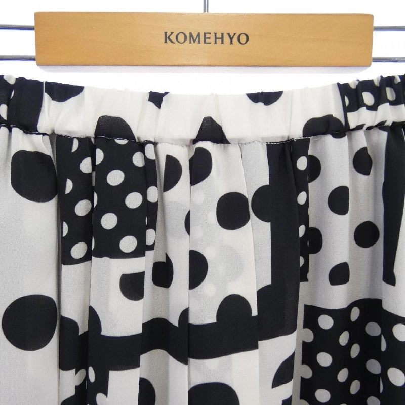 GRACE Class Skirt - Hàng hiệu Authentic 819437