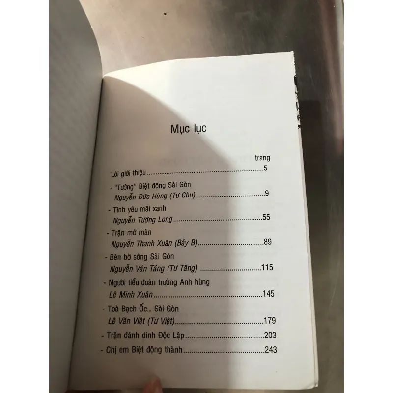 Anh hùng biệt động của tác giả Thanh Giang 977543