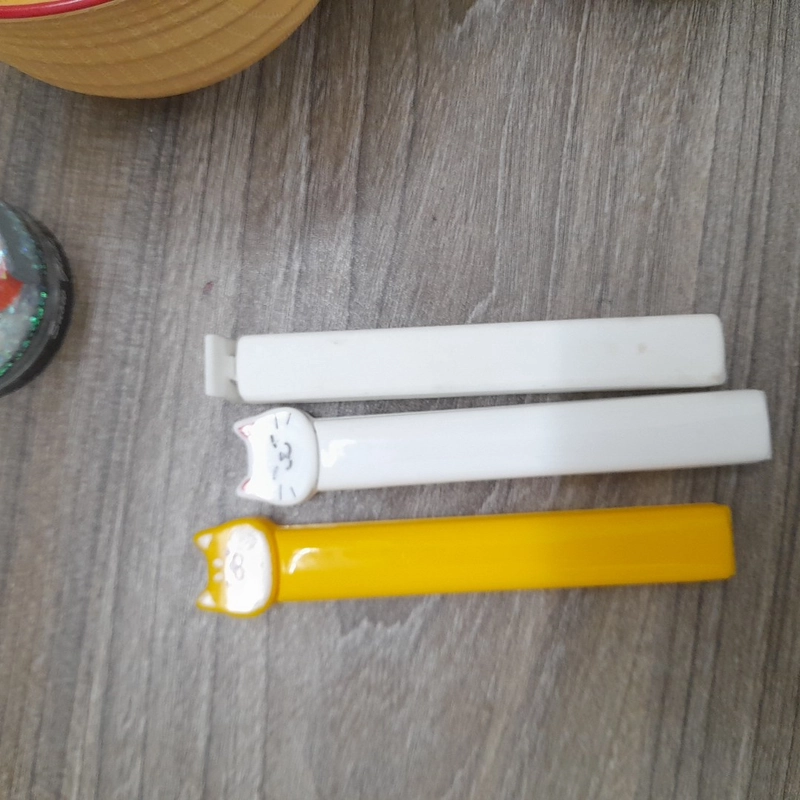 3 kẹp miệng túi + 3 bát + mô hình Asakusa  538884