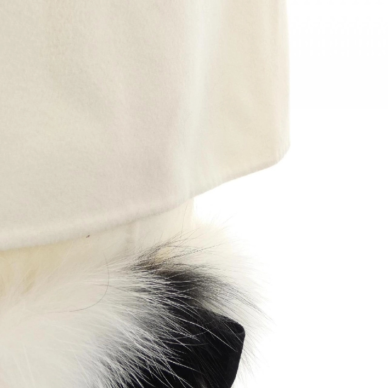 FENDI FF8522 W1D Áo khoác - Hàng hiệu Chính hãng 817666