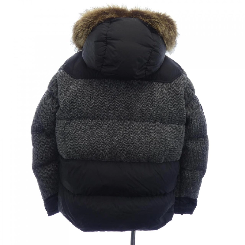 Áo khoác lông vũ MONCLER - Hàng hiệu Authentic 897896