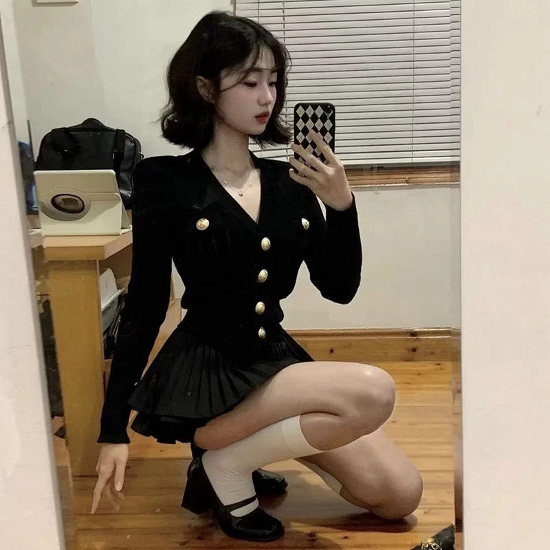 Áo cardigan dệt kim nút vàng QCCC 520897