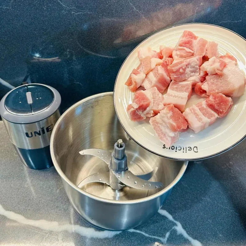 Xay thịt, xay rau, bóc hành tỏi chỉ với 1 máy 798085