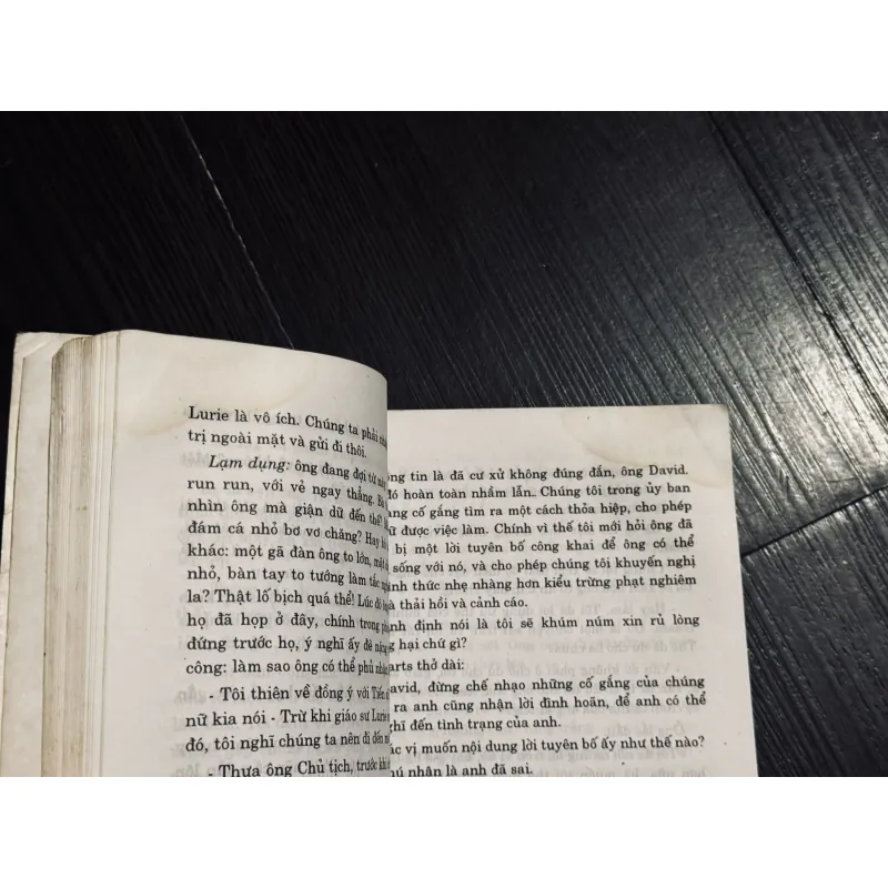 Ruồng bỏ - J.M. Coetzee 1019352