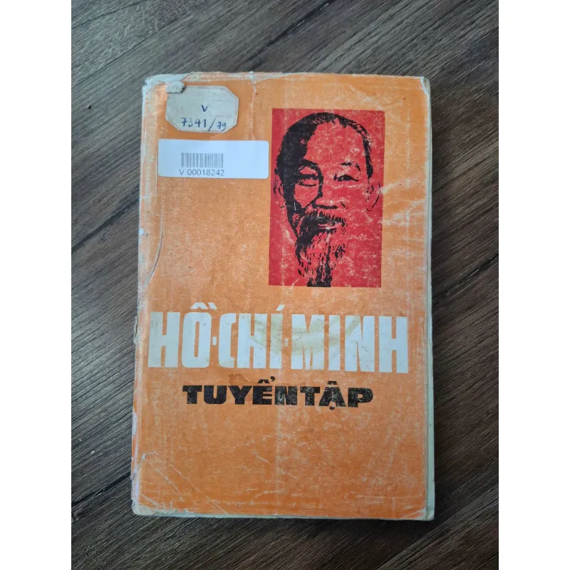 Hồ Chí Minh Tuyển Tập - Nhiều tác giả - Chính trị/Lịch sử 702377