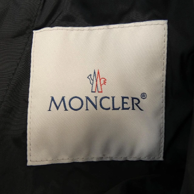 Áo khoác MONCLER DISTHENE - Hàng hiệu Chính hãng 822175