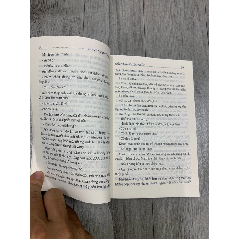 Người đàn bà bèo bọt. 1a4 509054