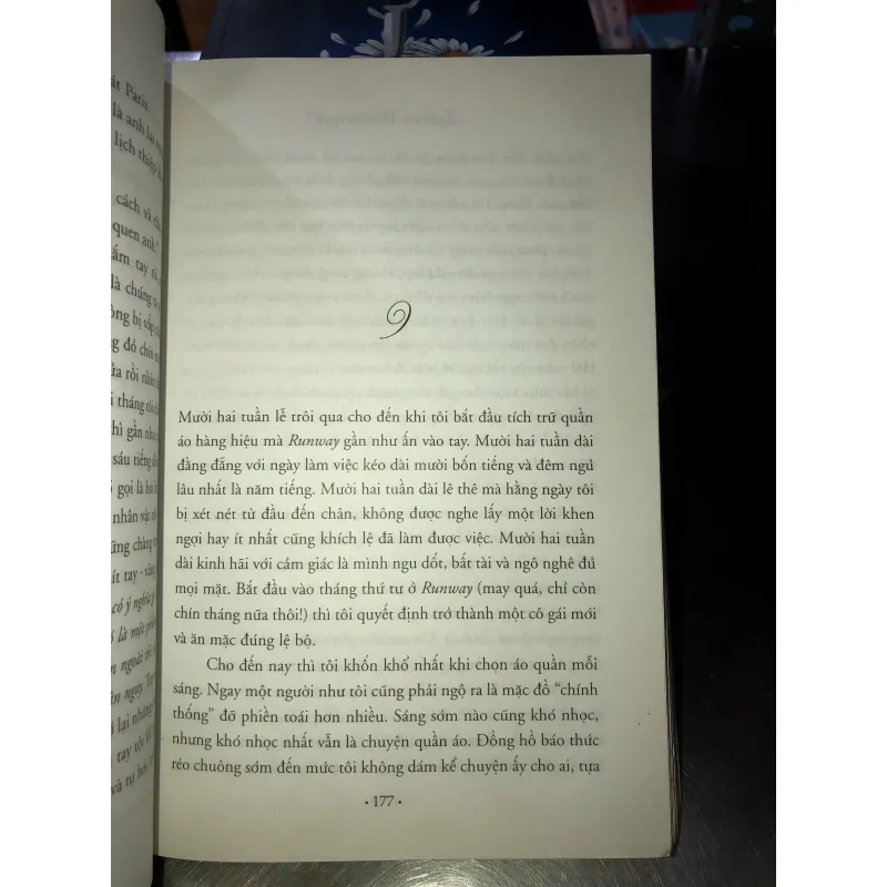 Quỷ cái vận đồ Prada - Lauren Weisberger 1001940