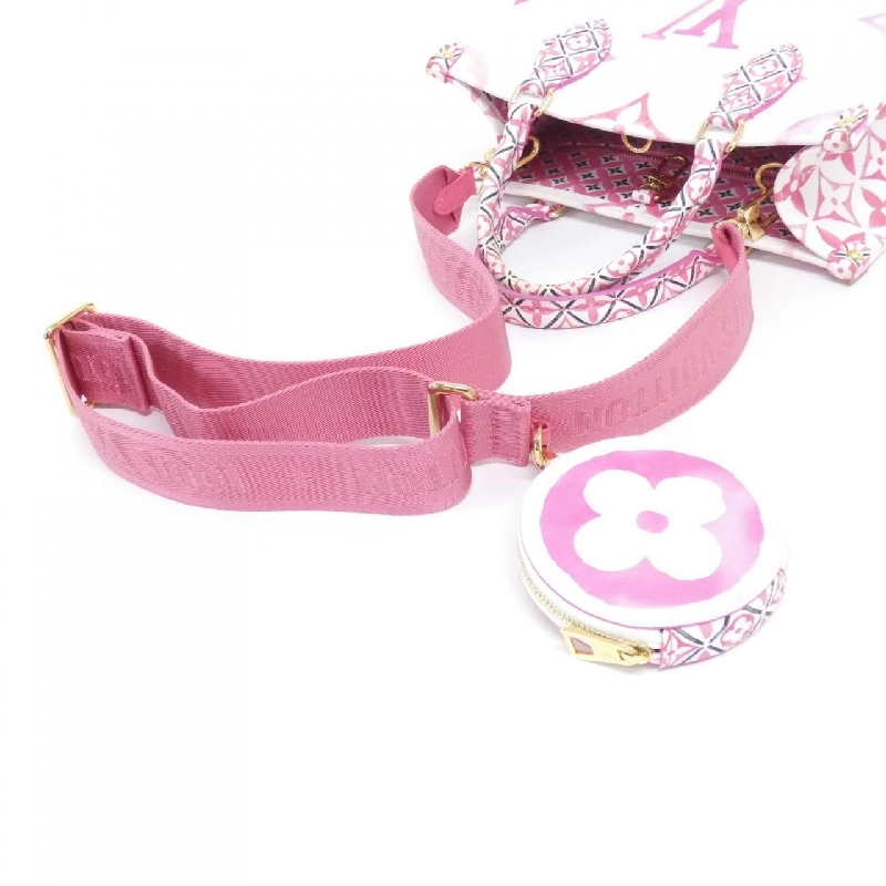 Túi Louis Vuitton Monogram Flower Tile (LV by the OnTheGo PM M22976) - Hàng hiệu Authentic 770810