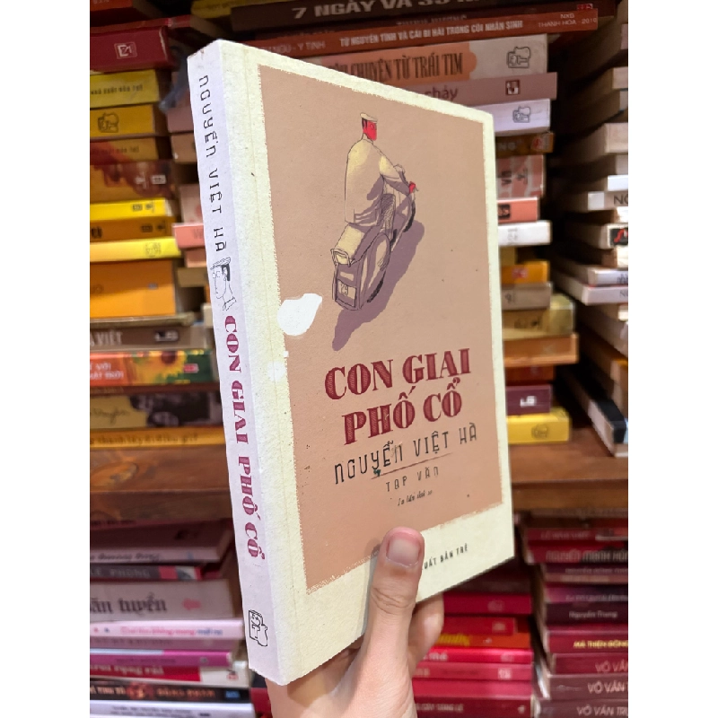 Con giai phố cổ - Nguyễn Việt Hà 126000