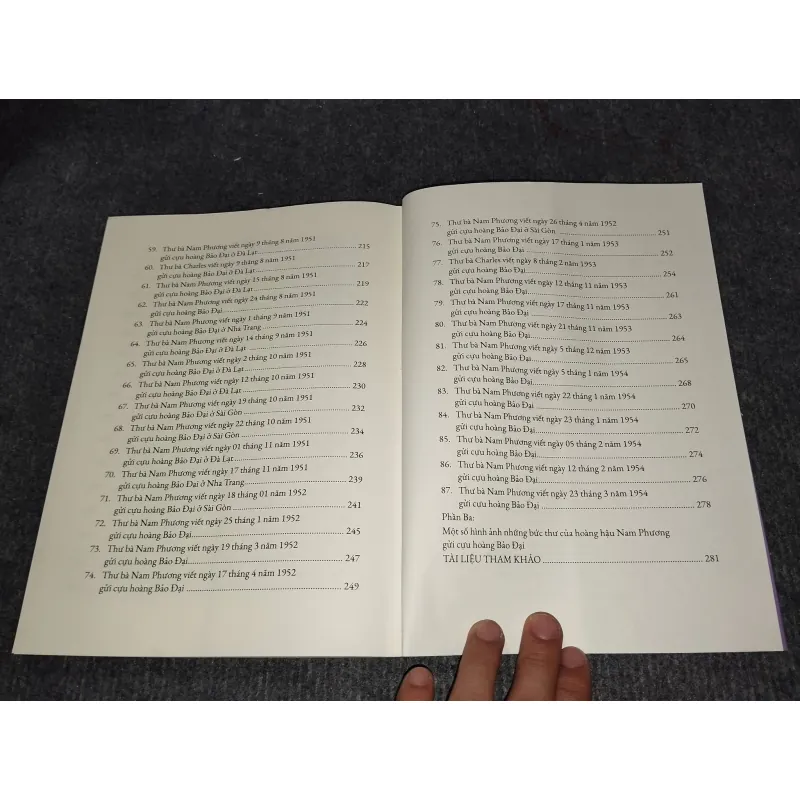 HOÀNG HẬU NAM PHƯƠNG QUA MỘT SỐ TƯ LIỆU CHƯA CÔNG BỐ 991106