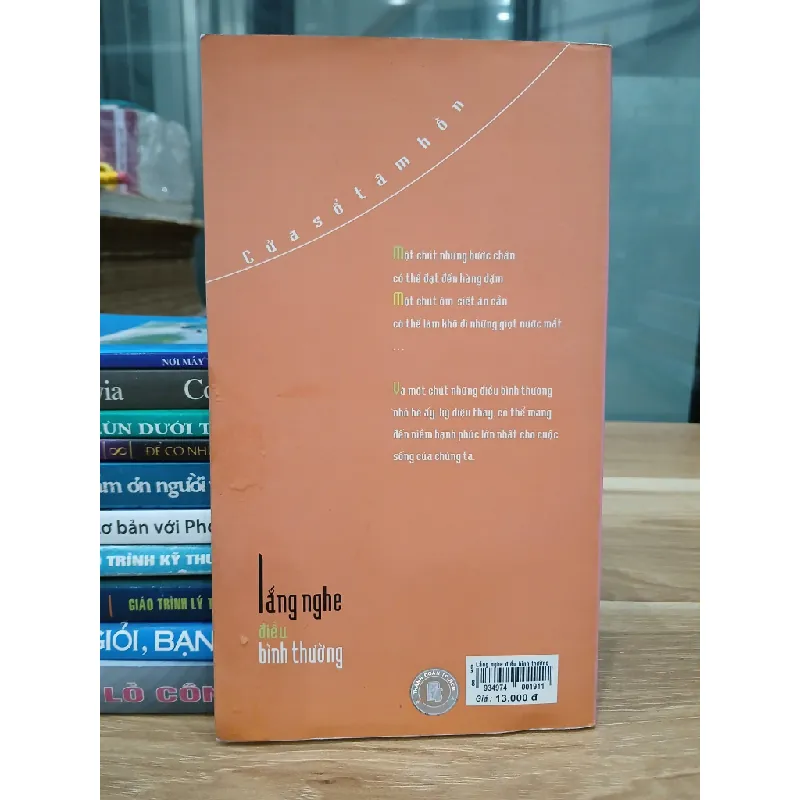 Lắng nghe điều bình thường – Báo Tuổi Trẻ (NXB Trẻ) 560802