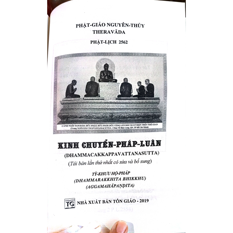 Sách Kinh Chuyển Pháp Luân 528605