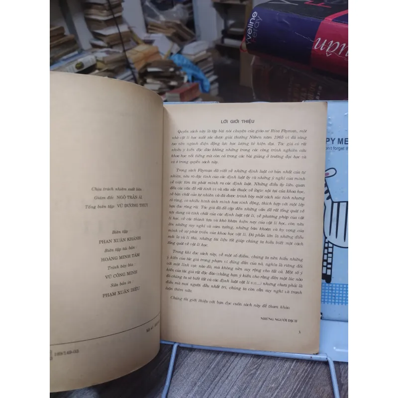 Sách: Tính chất các định luật Vật Lý - TG: Richard Feynman (A2) 751277