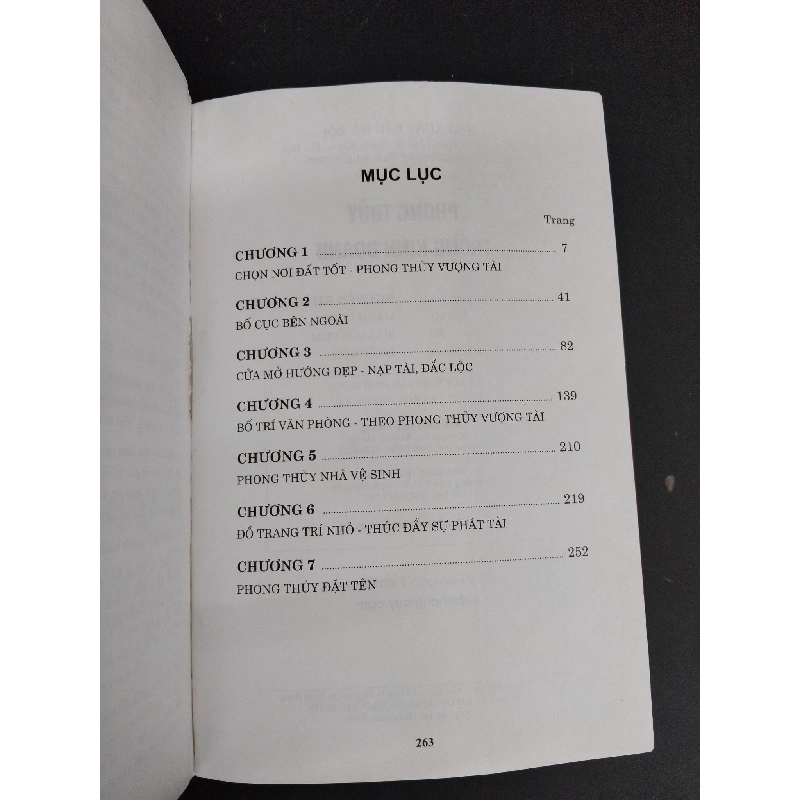 Phong thủy trong kinh doanh mới 90% bẩn bìa, ố nhẹ 2010 HCM2811 Triều Sơn TÂM LINH - TÔN GIÁO - THIỀN 918228