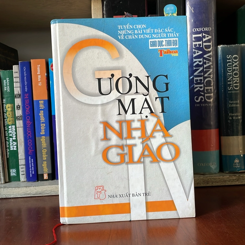 II Sách Bìa Cứng: Gương Mặt Nhà Giáo (Tuyển Chọn) - 2007 527777
