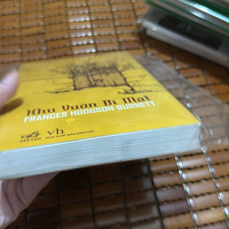 Khu vườn bí mật  526408